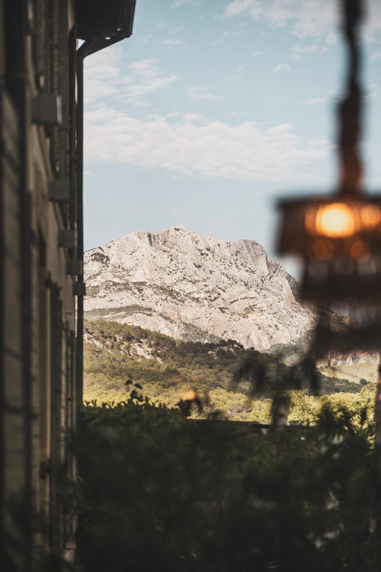 Les Lodges Sainte-Victoire Hotel & Spa Le Tholonet Экстерьер фото